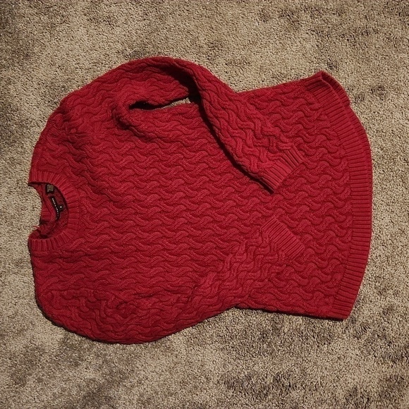 Jeanne Pierre Sweater - Picture 3 of 4